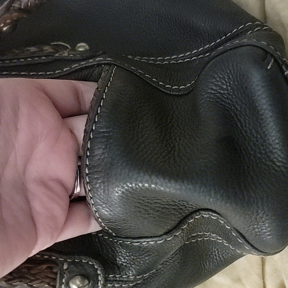 Authentic Fossil 100% Genuine Leather Duffle Handbag with Braided Straps - Picture 8 of 11